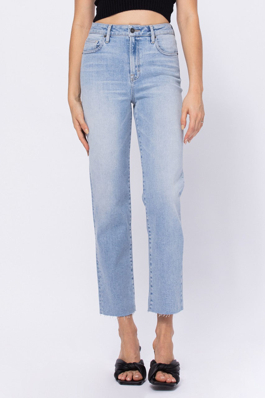 Super Light Wash Straight Jean