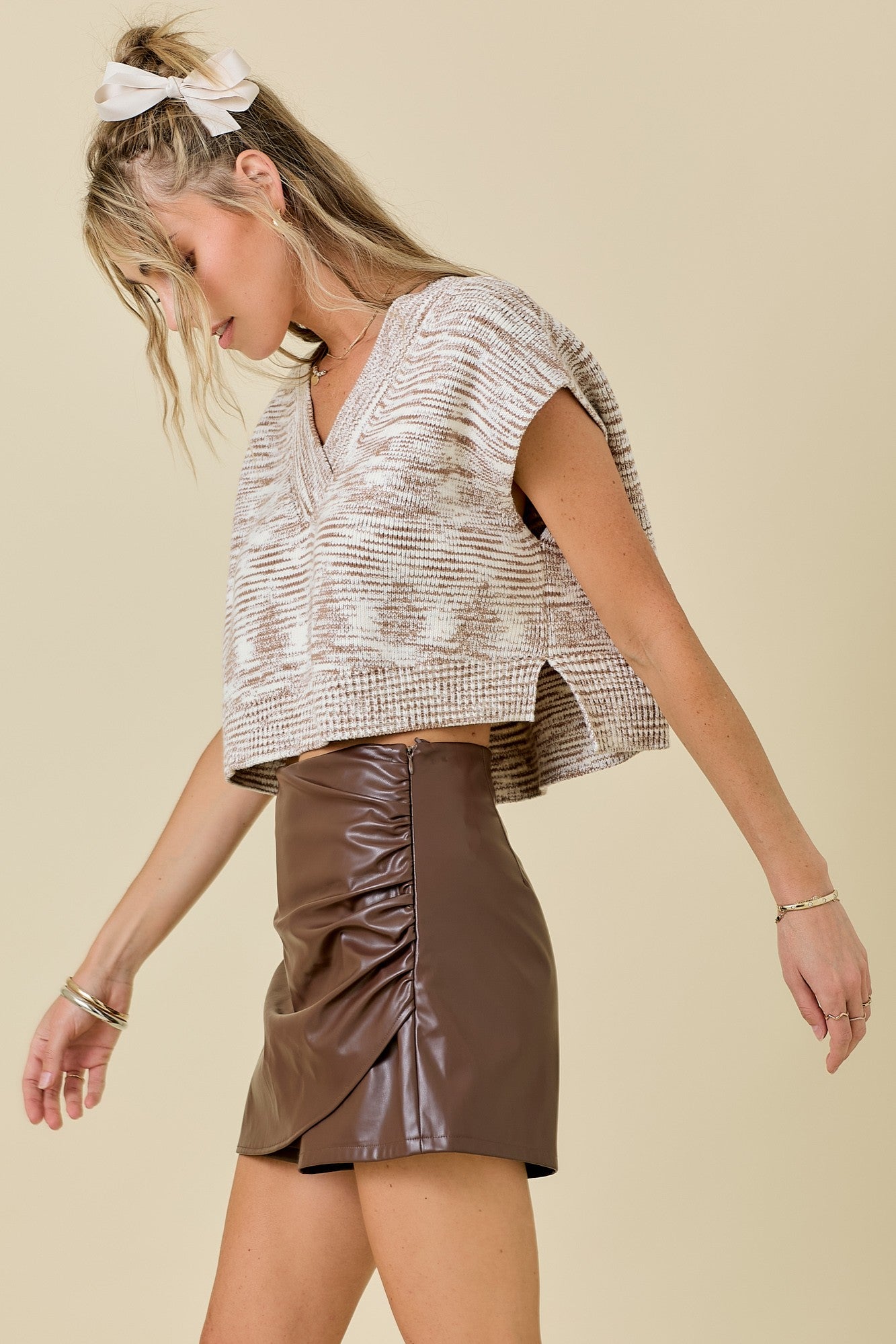 Sleeveless Crop Top Vest