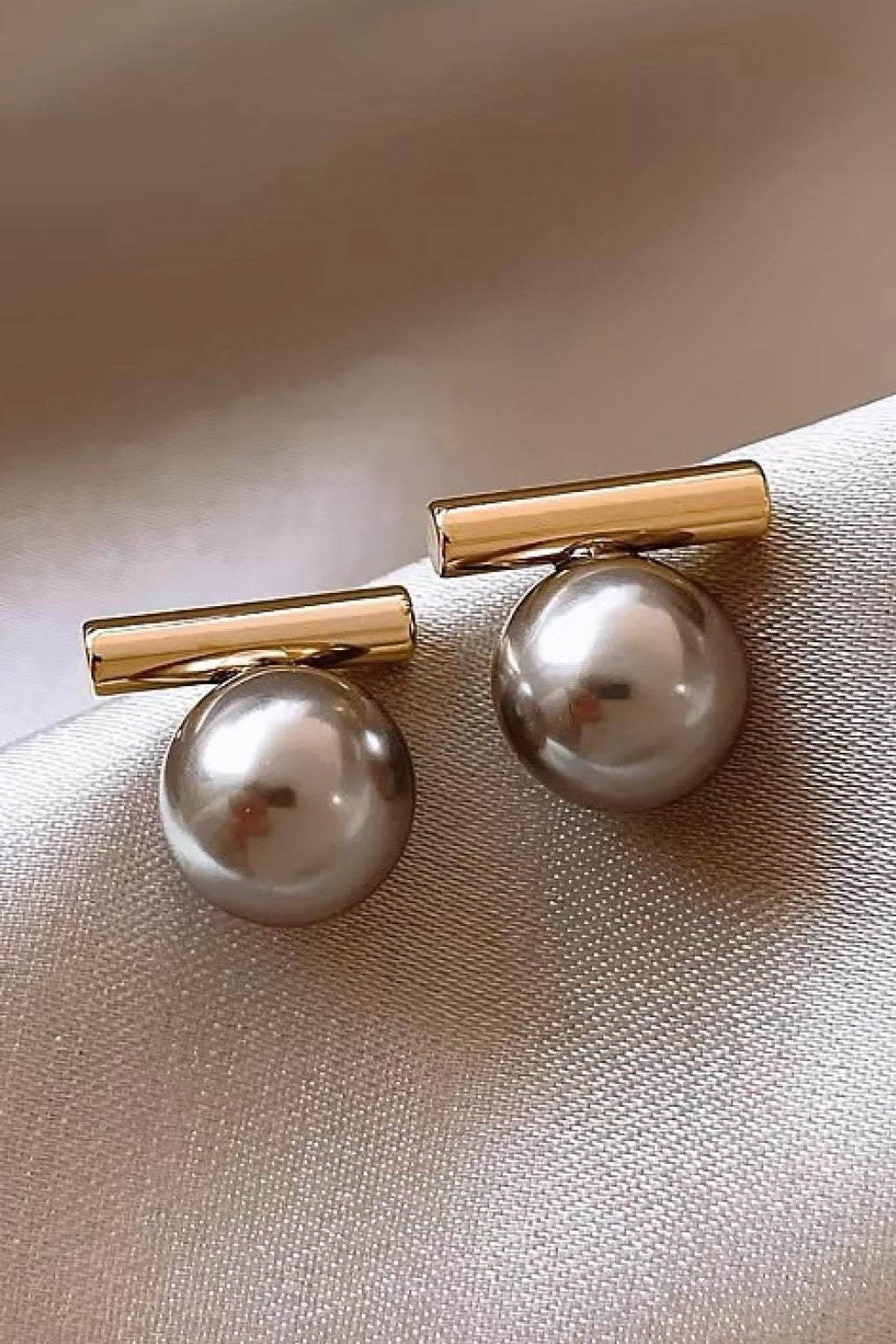 Luna Earrings