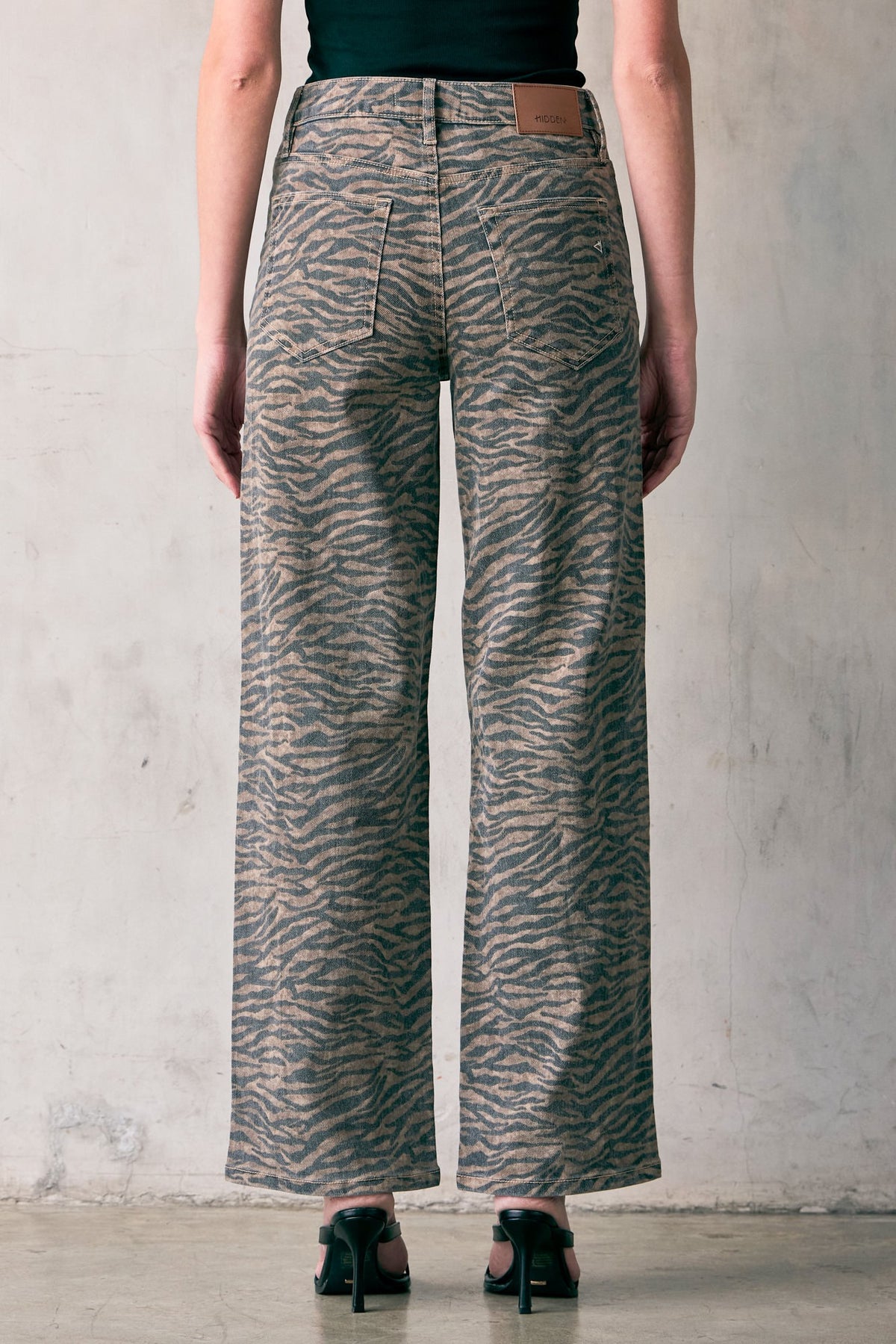 Hidden Logan Tiger Print Jeans