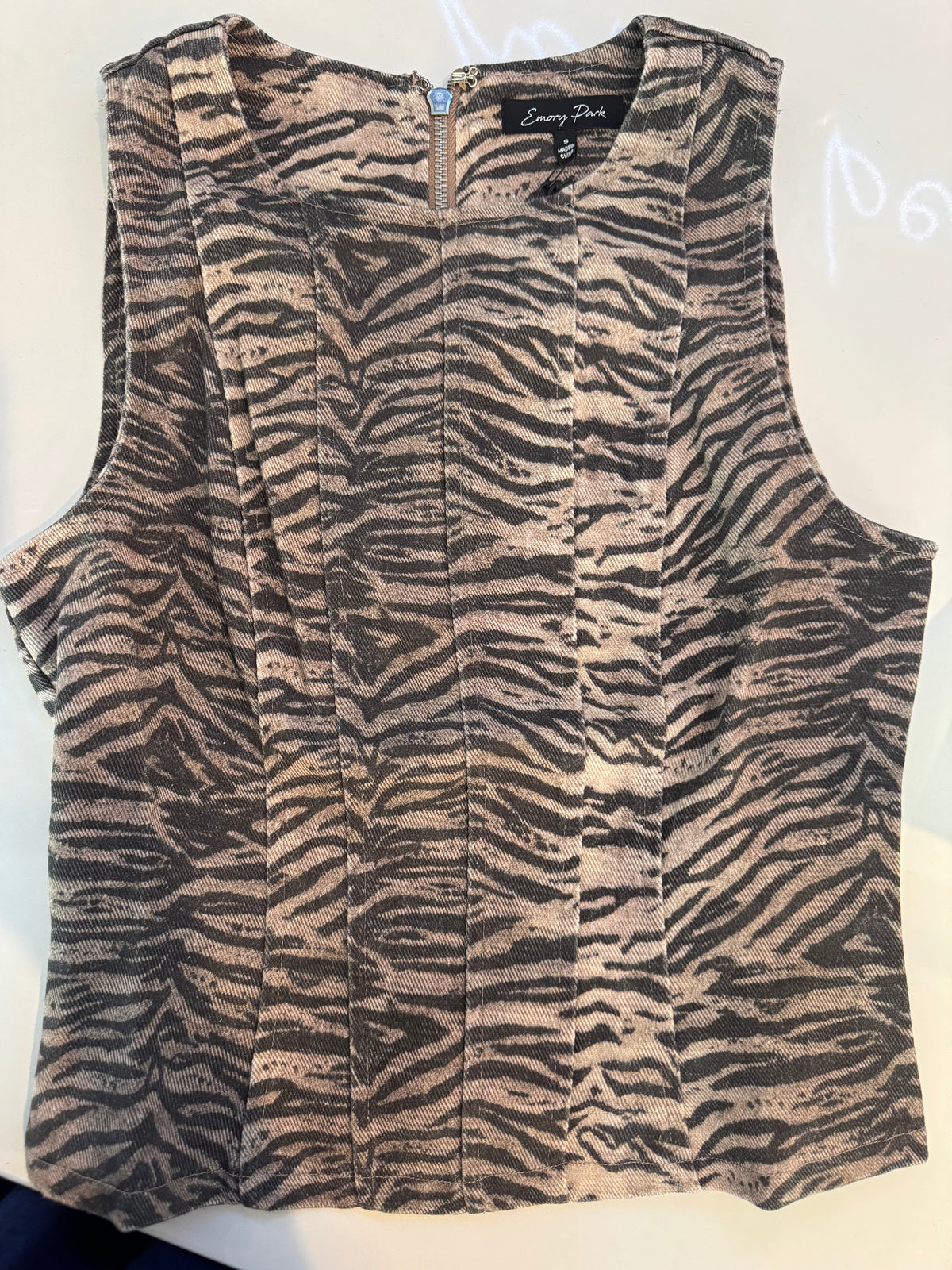 Sleeveless Zebra Print Top